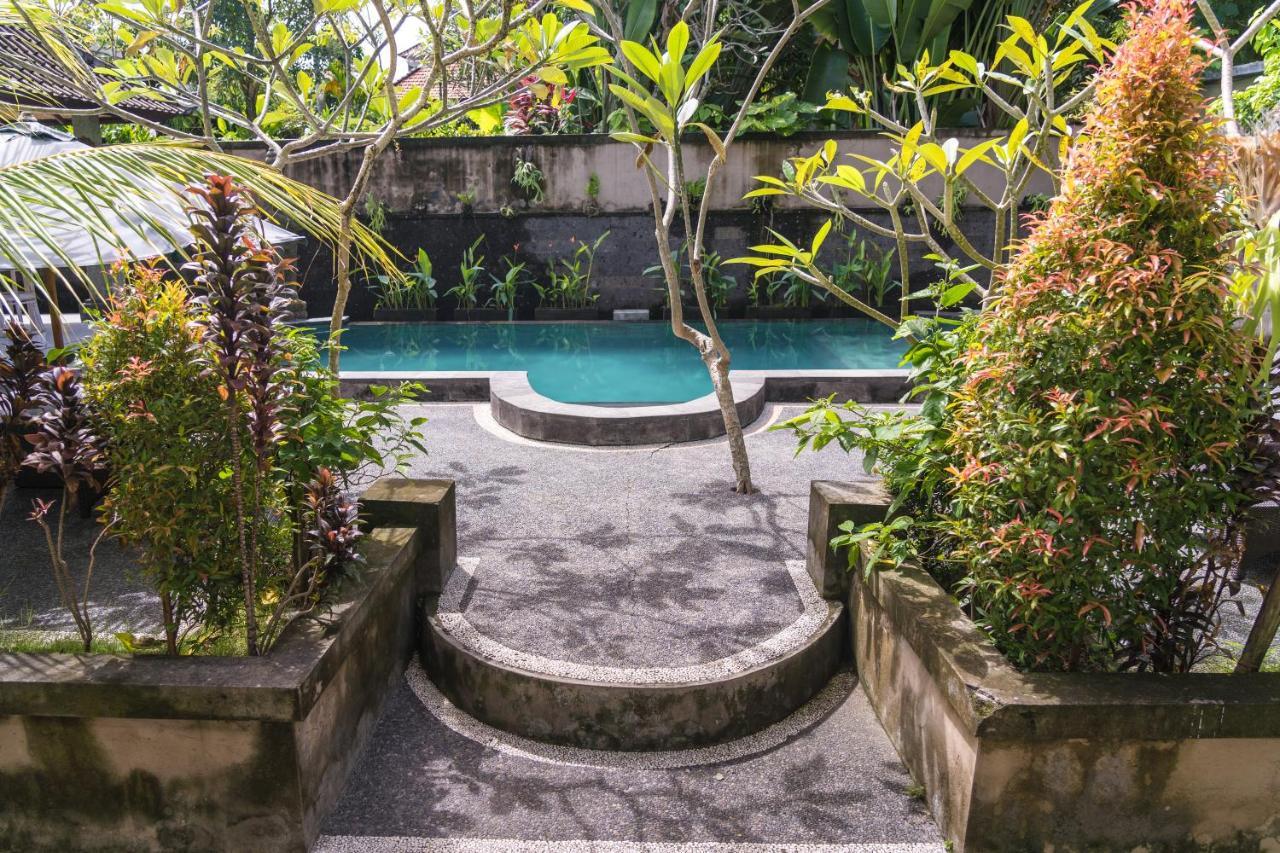 Adi Santia Bungalows Ubud Exterior foto