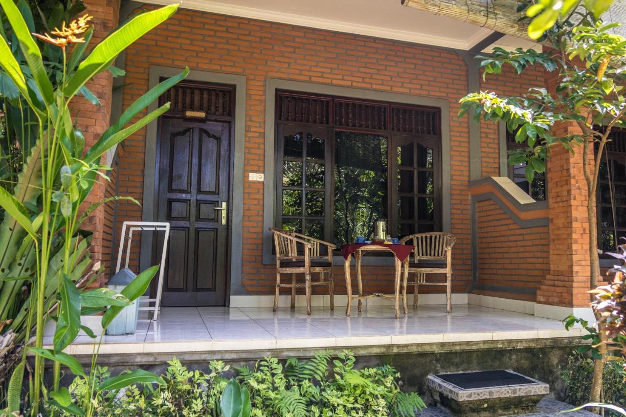 Adi Santia Bungalows Ubud Exterior foto